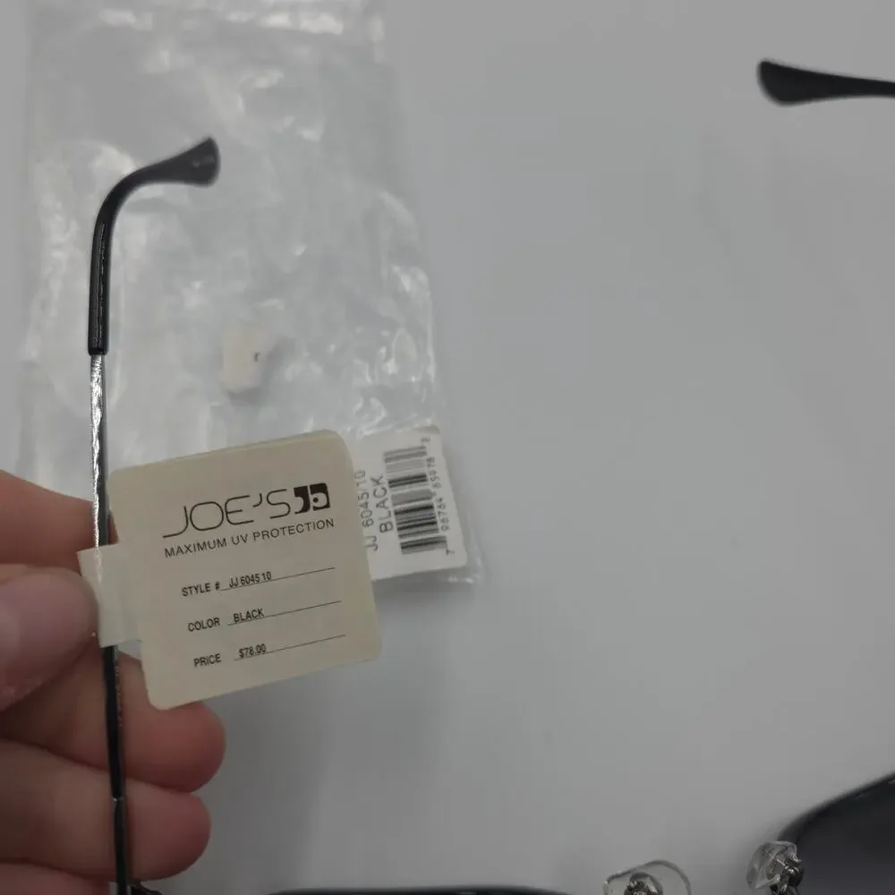 Joe's Jeans Oversized Square Sunglasses in Black